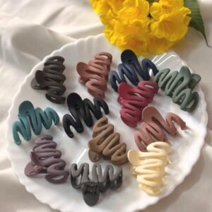 Matte Swirl Hair Claws